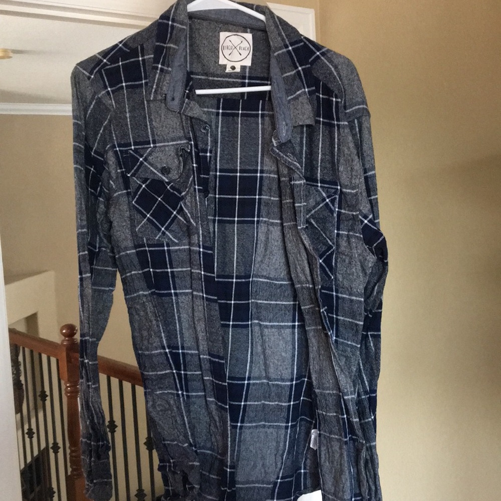 Birch black shirt